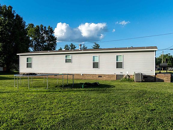 4th image of 1428 Prospect Ave