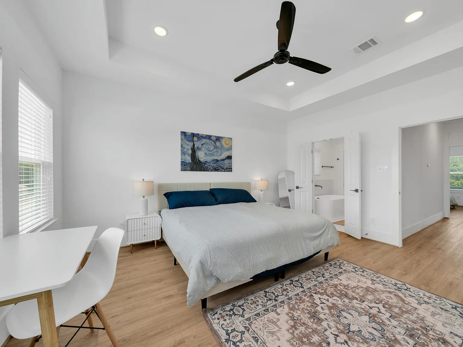 3417 Yellowstone Blvd — Photo 2