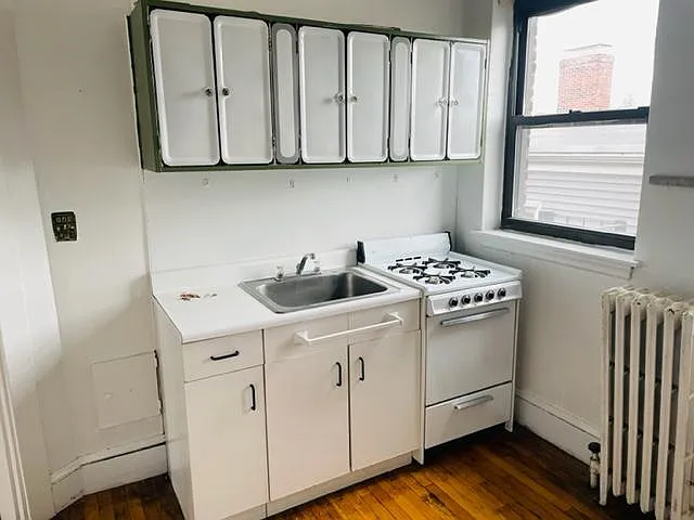67 Dana St #9 — Photo 3