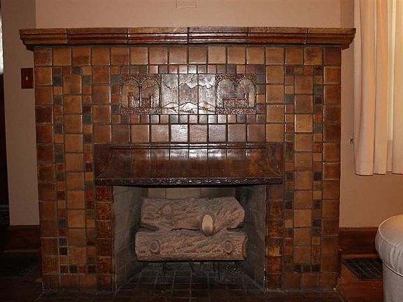 4th image of 1870 Garden Ln