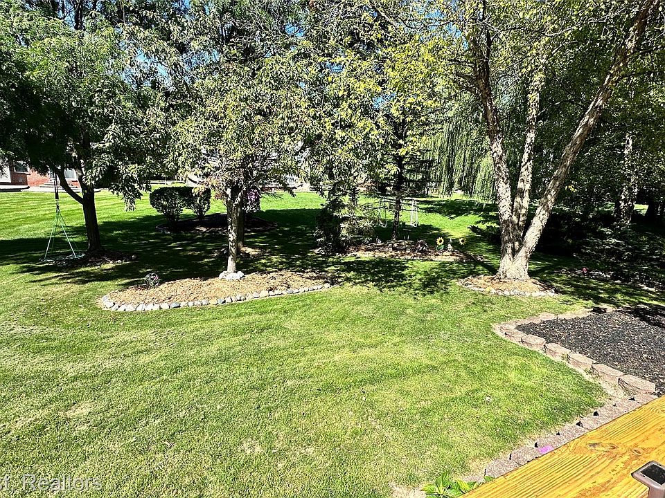 48760 5th Ave, photo 10