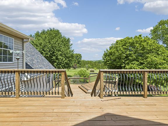 3rd image of 3993 Cecil Farm Rd