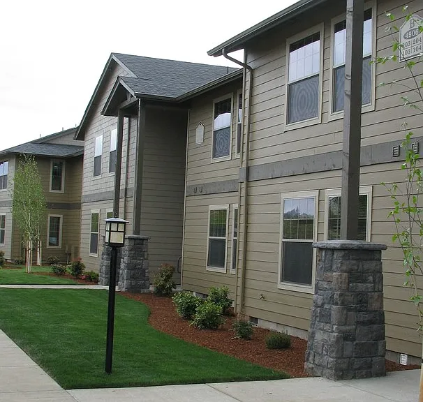 195-Santiam Village Apartments — Photo 50