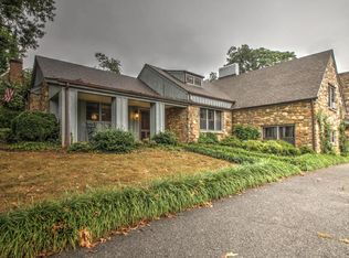 800 Red Ln, Salem, VA 24153