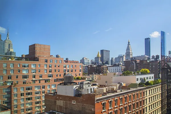 Sold by Compass | media 31