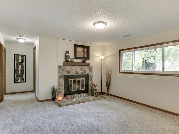 Cozy Amusement Room w/Fireplace