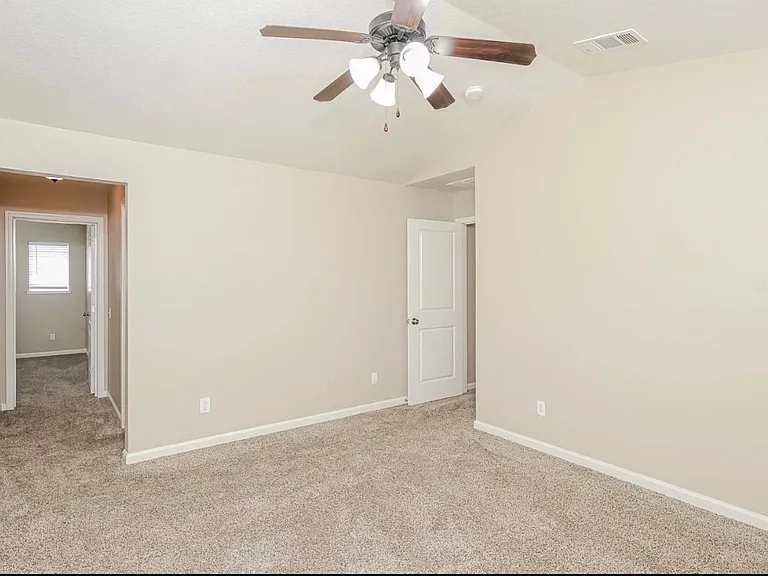 2742 Cobbler St — Photo 7