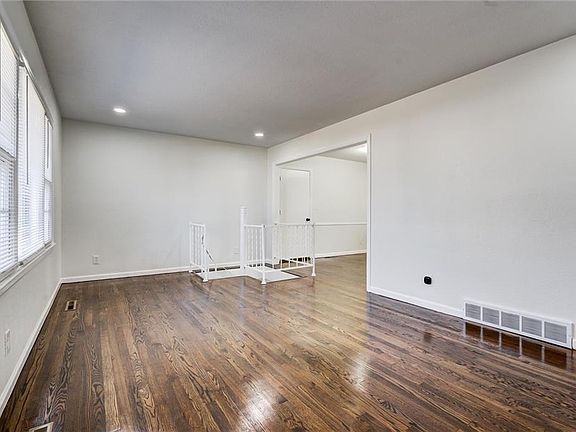 3rd image of 9805 Bennington Ave