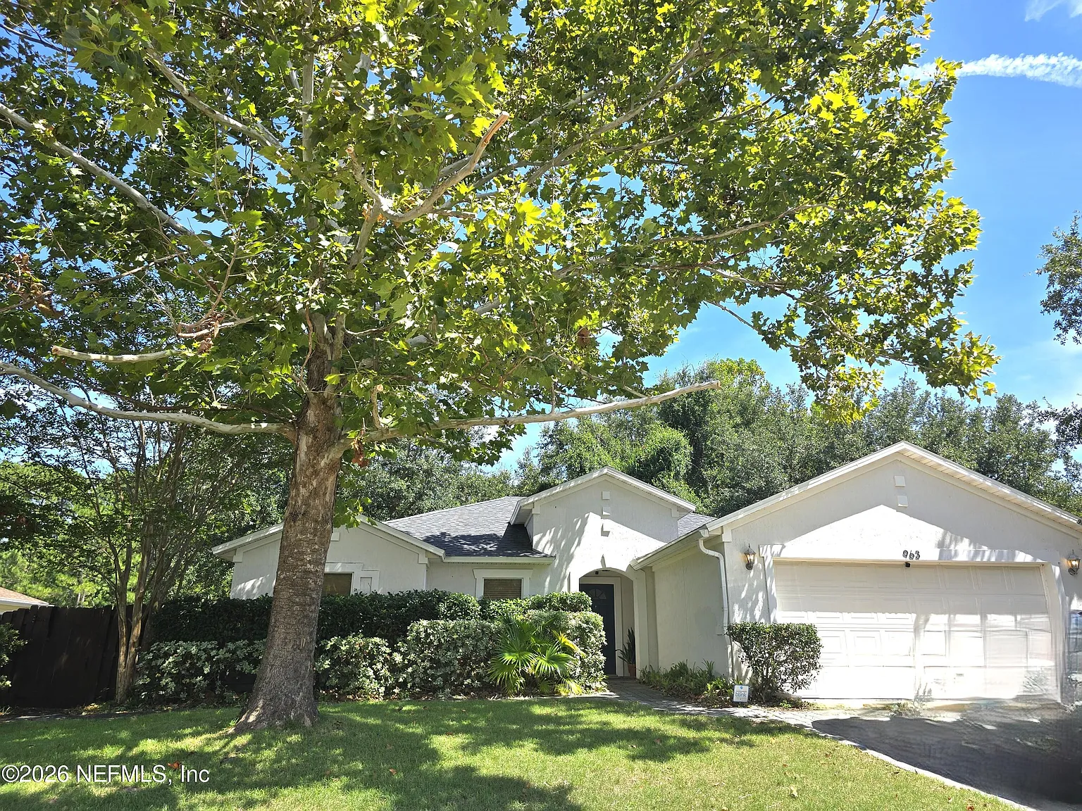 3 bed, 2.0 bath, 1694 sqft, $2,500 — Photo 1