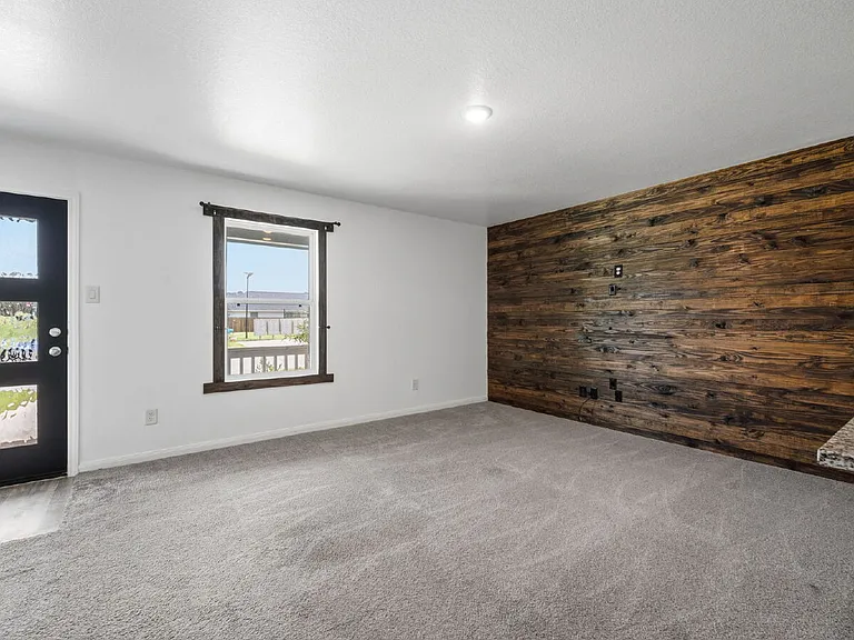 16842 Marie Village Dr — Photo 6