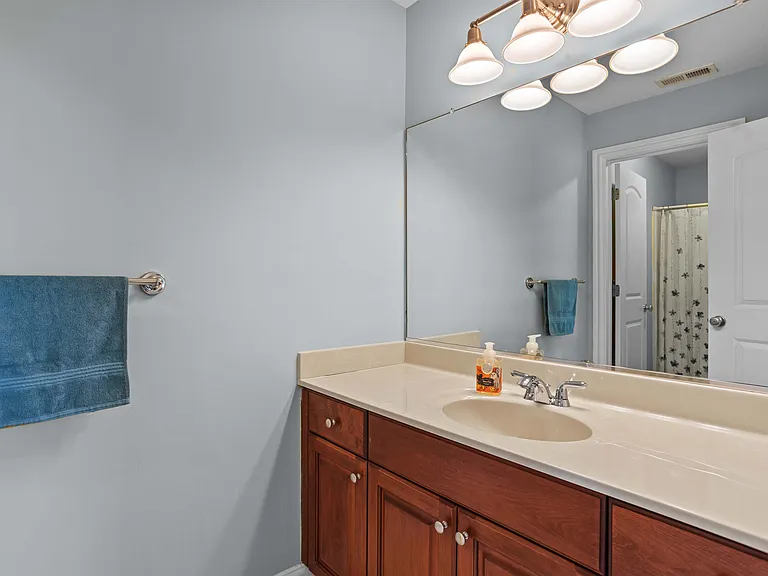 1025 Horton Pl — Photo 21