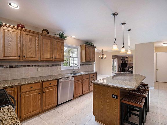 4th image of 4743 Brickleton Woods Dr