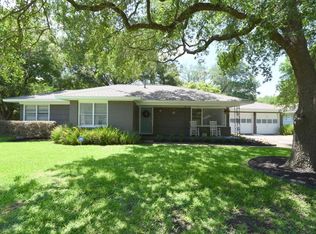 8518 Bluegate St, Houston, TX 77025