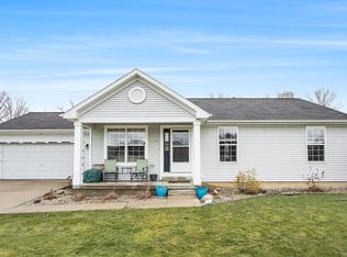 2028 Long Leaf St, Kalamazoo, MI 49006