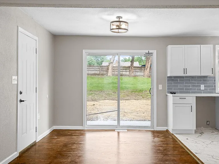 8007 Tennessee Ave — Photo 6