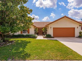 2330 SW 23rd Cranbrook Drive, Boynton Beach, FL 33436