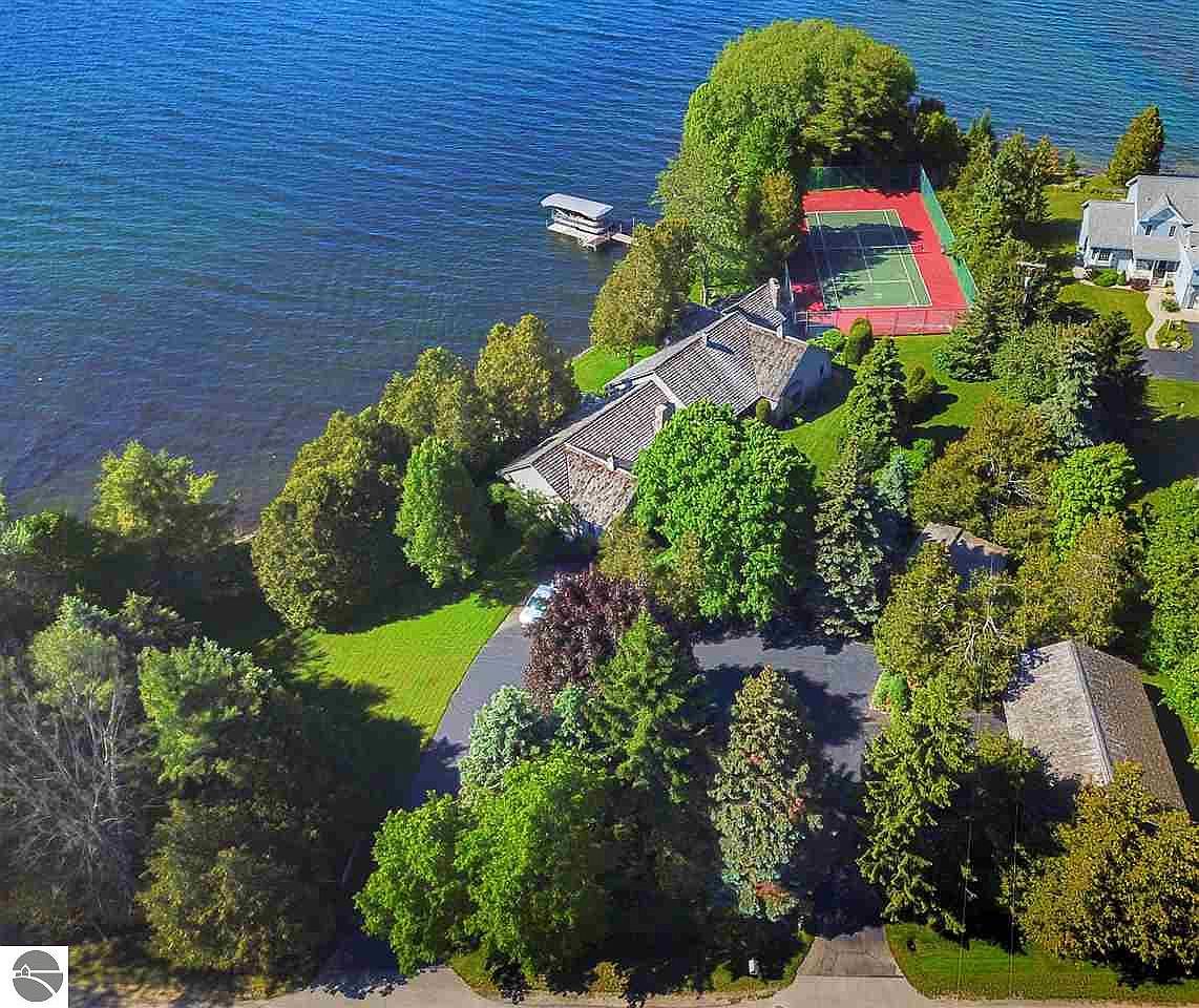 403 S Shore Dr, Suttons Bay, MI 49682 Zillow