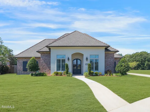 309 Summer Morning Ct, Lafayette, LA 70508