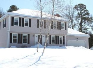 18 Longfellow Dr, Franklin, MA 02038