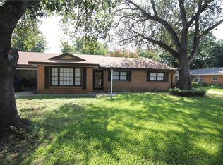 6917 Chippendale Dr, Fort Worth, TX 76134