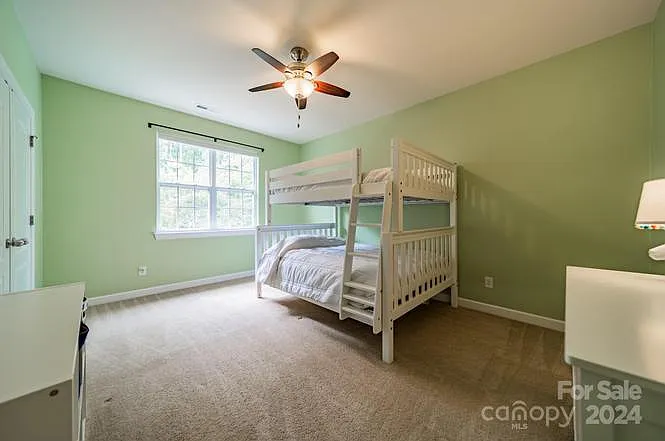 424 Ranelagh Dr — Photo 14