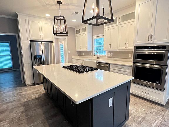 4th image of 6200 Phyliss Ln