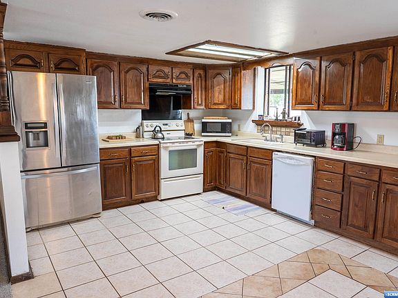4th image of 512 E Cain Dr