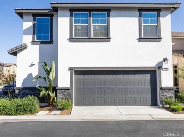 2498 Gunner Ridge Way, Rialto, CA 92377