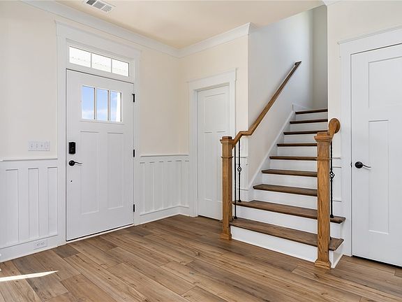 5th image of 134 Ridgeline Row