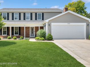 1914 Manor Ln, Mundelein, IL