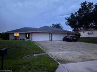 2220/2222 Putter Ln, Lehigh Acres, FL 33973