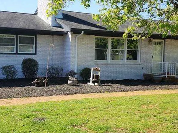 (undisclosed Address), Hamptonville, NC 27020
