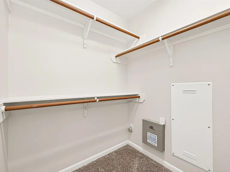 94 S Regan Mead Cir — Photo 34