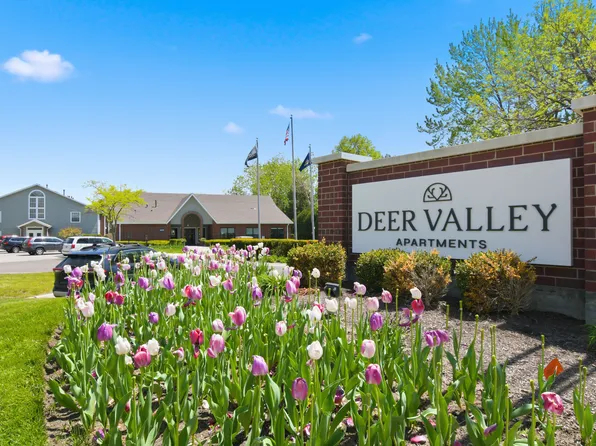 Deer Valley Apartments