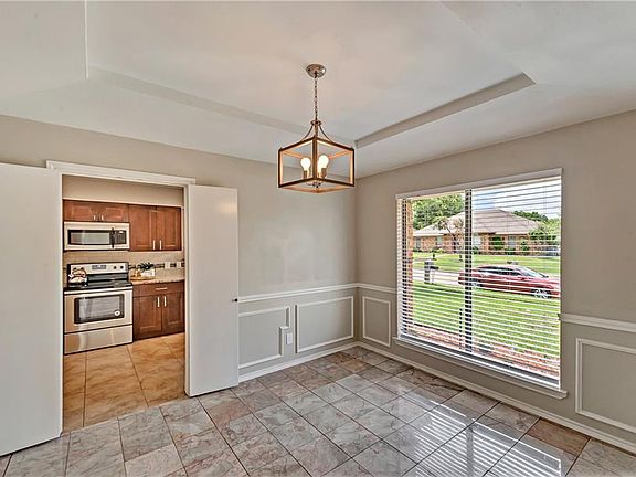 5th image of 1501 Elizabeth Dr