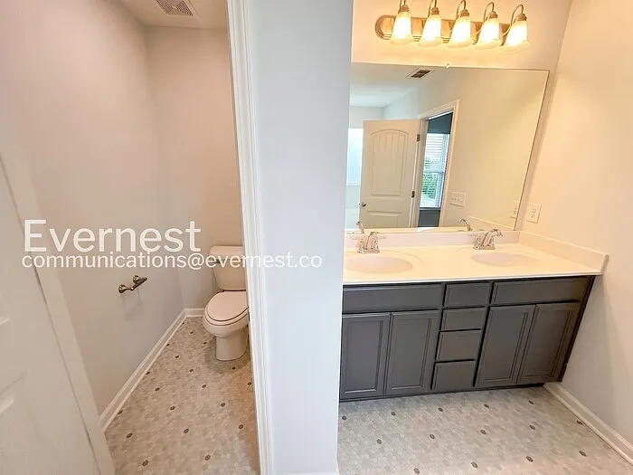 4711 Pompano Ln — Photo 9