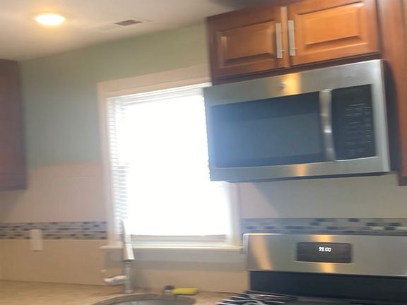 4th image of 5 Orange Pl Floor 2
