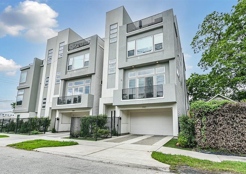 Welcome to this highly desirable home located in High First Ward Historic District & Arts District Houston!