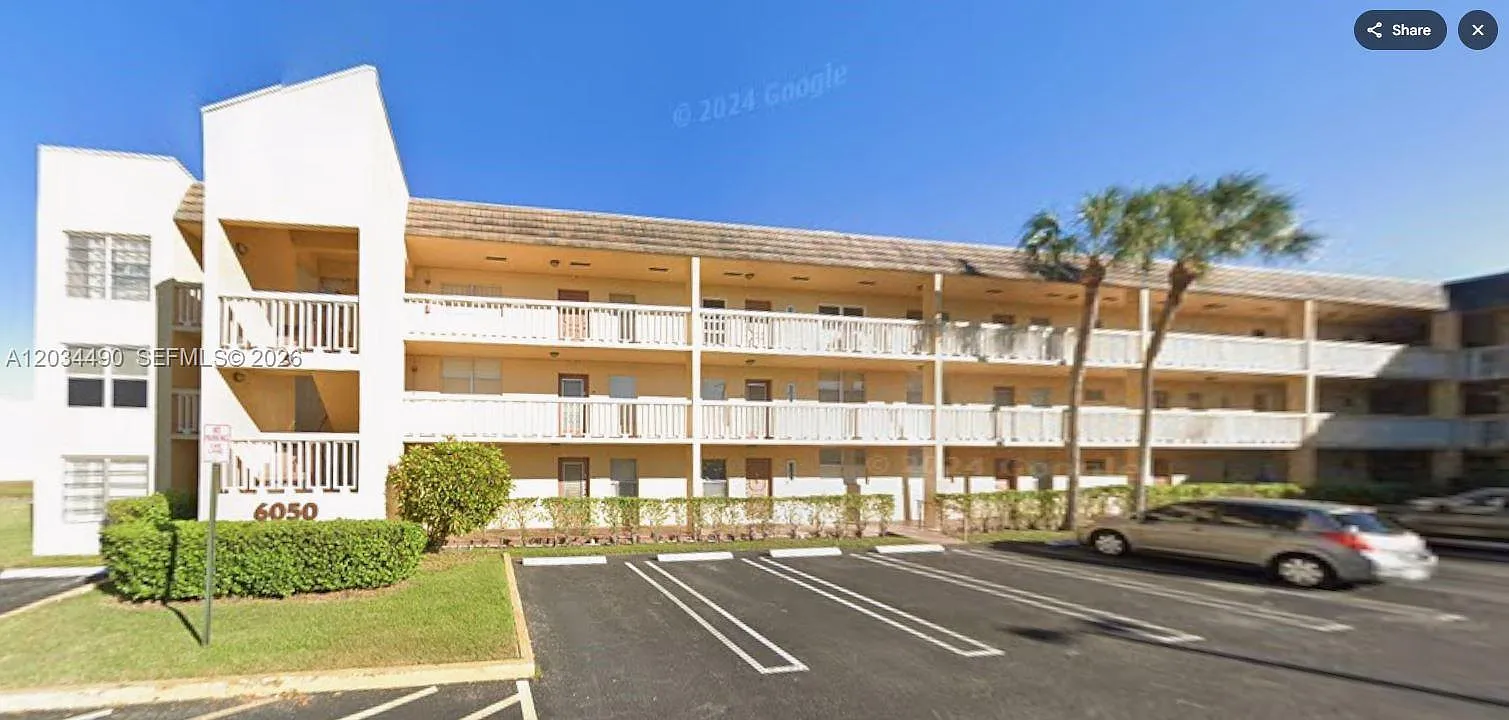 Bermuda Club Two Condo — Photo 4