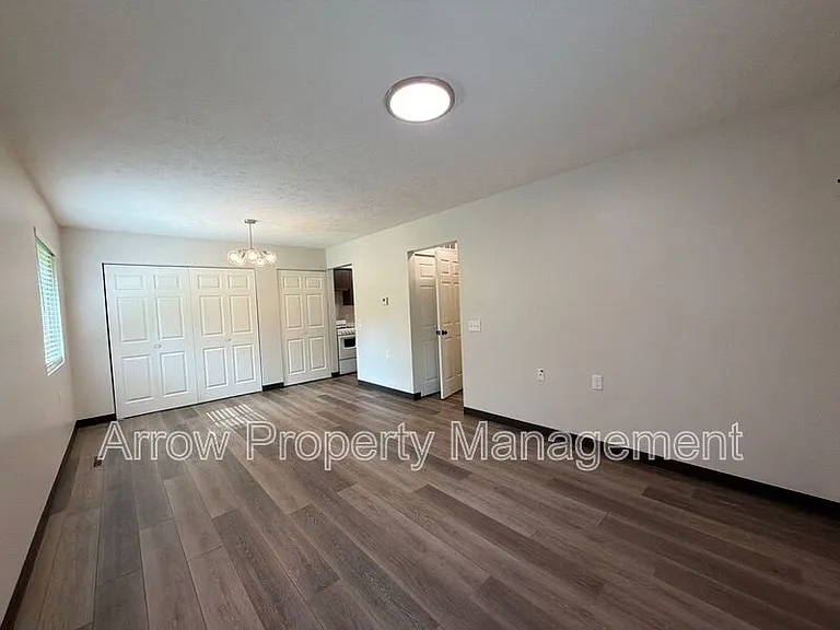 455 Lincoln St #9 — Photo 2