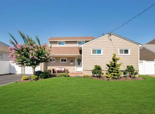 332 Broadway, Massapequa Park, NY