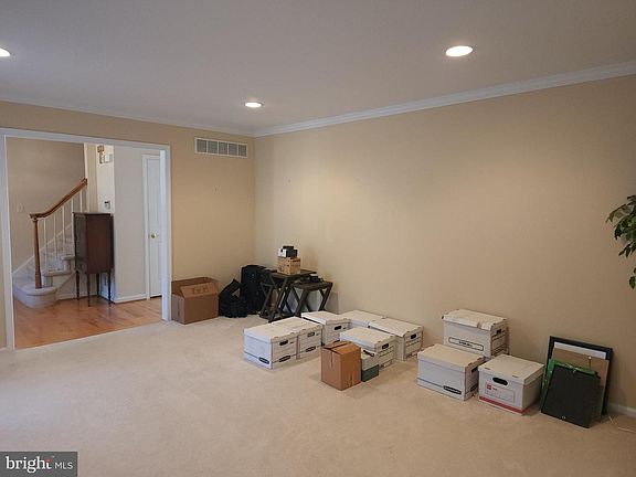 5th image of 121 Ballymeade Dr