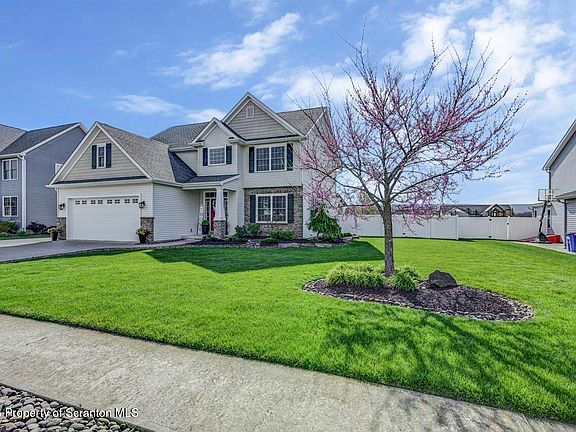 5th image of 125 Falcon Ln