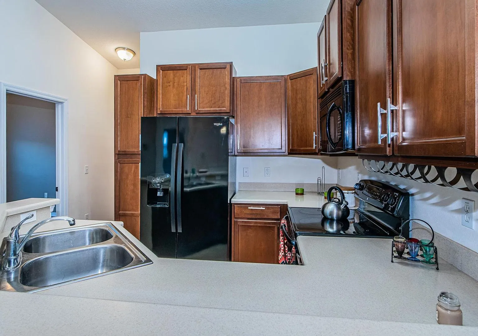 2 Bedroom and 2 bathroom 1 car Garage — Photo 4