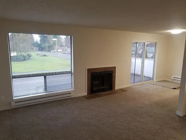 2832 D Pl SE #D — Photo 1