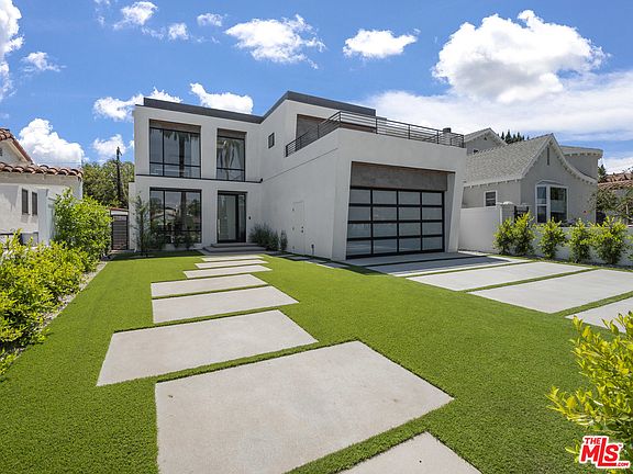 3rd image of 2137 Malcolm Ave