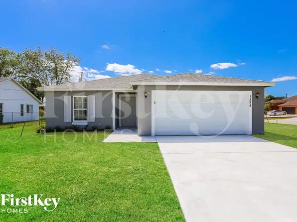 1298 SW Crost Ave, Port Saint Lucie, FL 34953