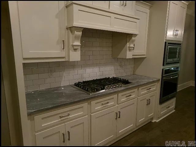4 bed, 3.0 bath, 3047 sqft, $3,500 — Photo 4
