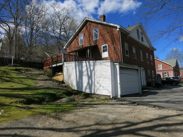 973 Riverside Dr, North Grosvenordale, CT 06255