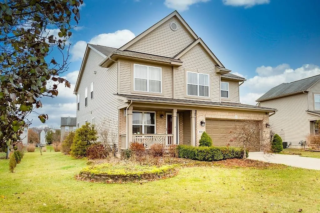 1811 Savannah Ln photo 1